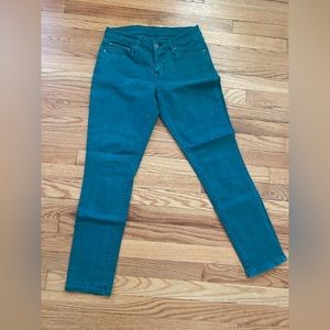 NWOT Green skinny Levi’s